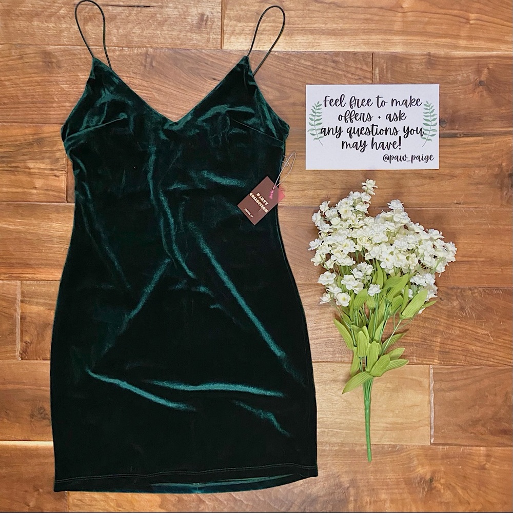 Velvet Emerald Green Party Dress
